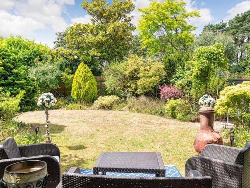Lions Lodge: Great Location With Hot Tub Ringwood Exterior photo